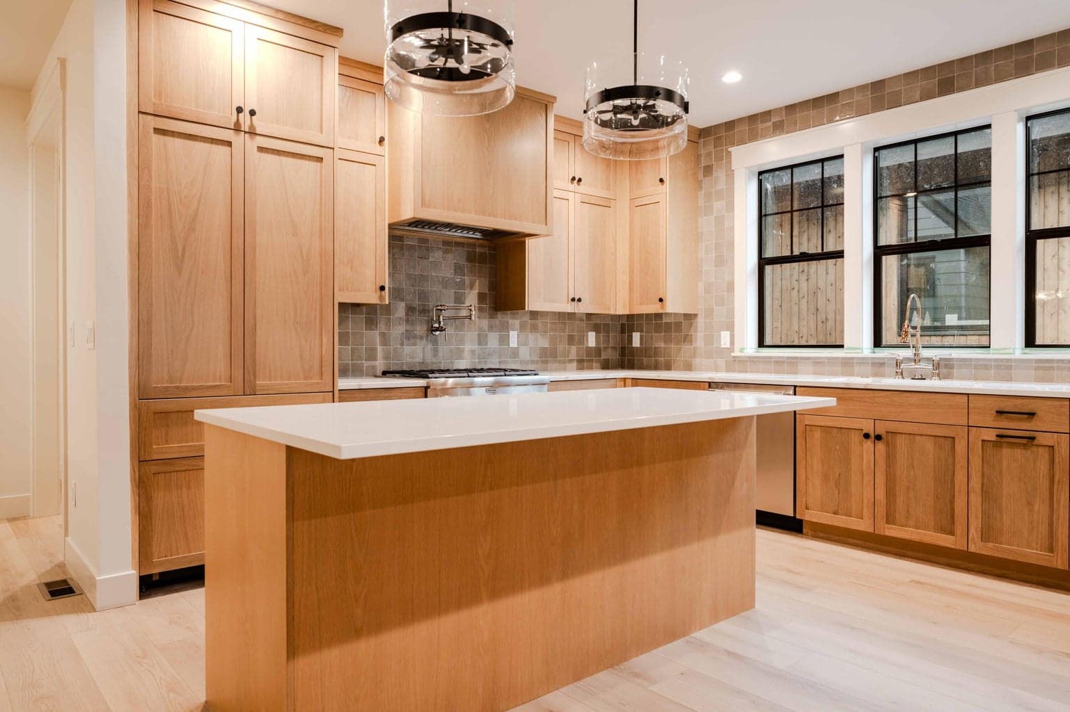 Photo of 2999 NW Polarstar Avenue 8 of 31
