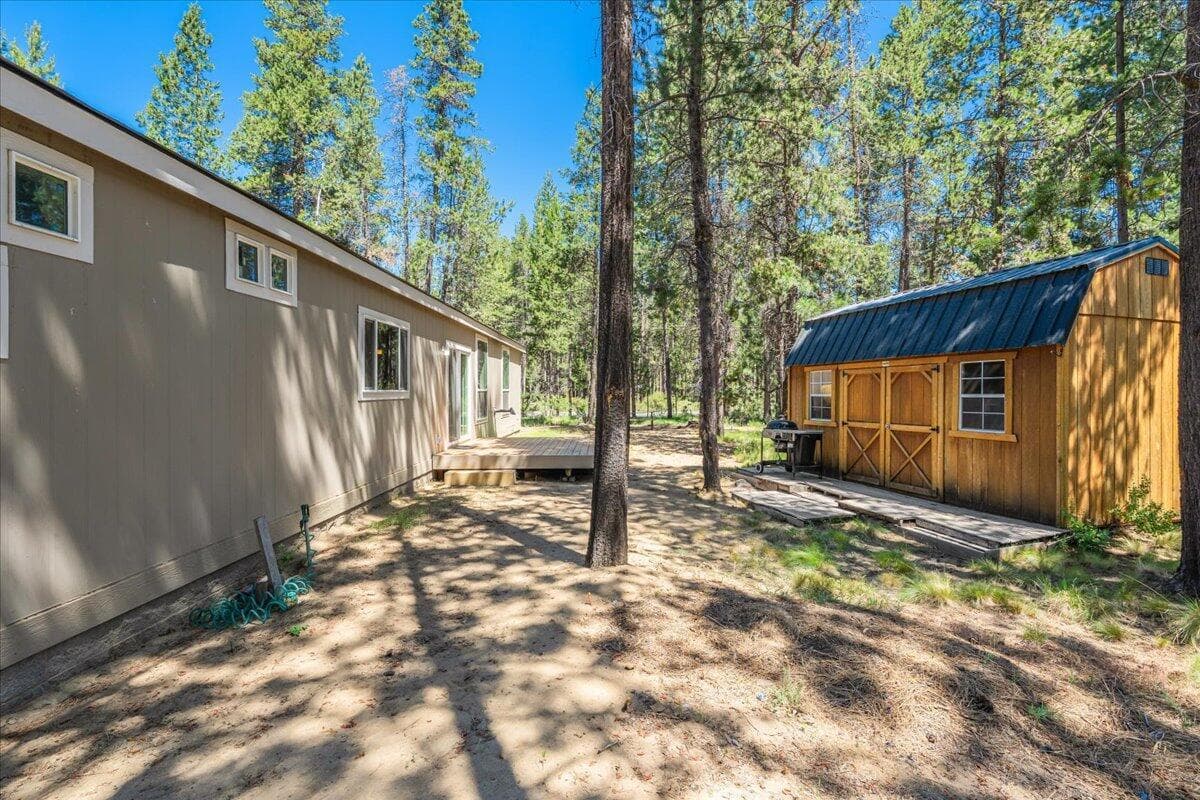 Photo of 56252 Comet Drive 23 of 47
