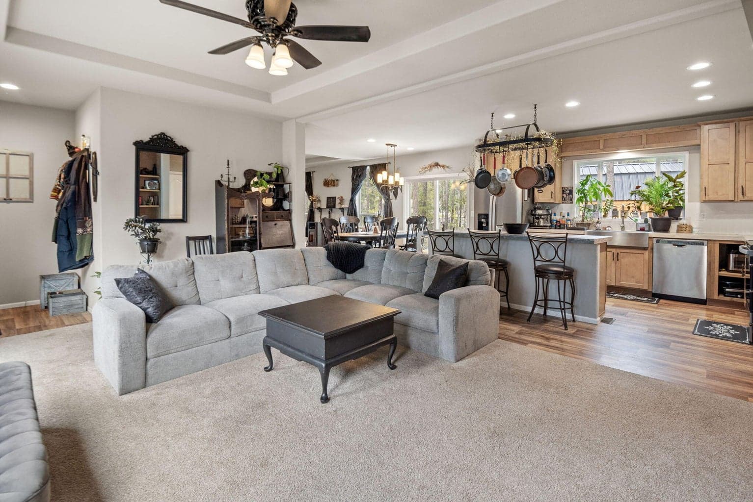 Photo of 56252 Comet Drive 31 of 47