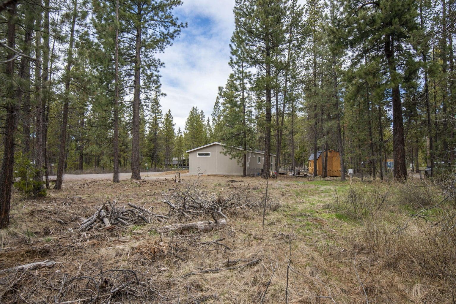 Photo of 56252 Comet Drive 44 of 47