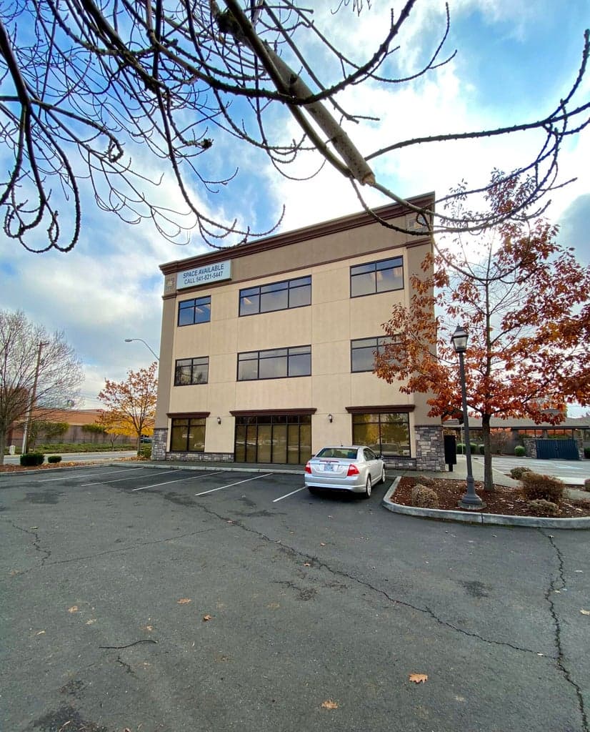 Photo of 1301 Poplar 2 of 26