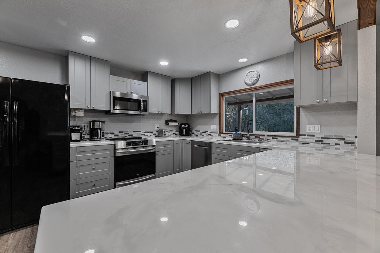 Photo of 2900 Indian Creek 4 of 35