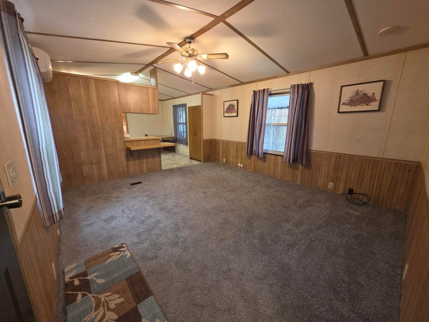 Photo of 301 Freeman 2 of 26