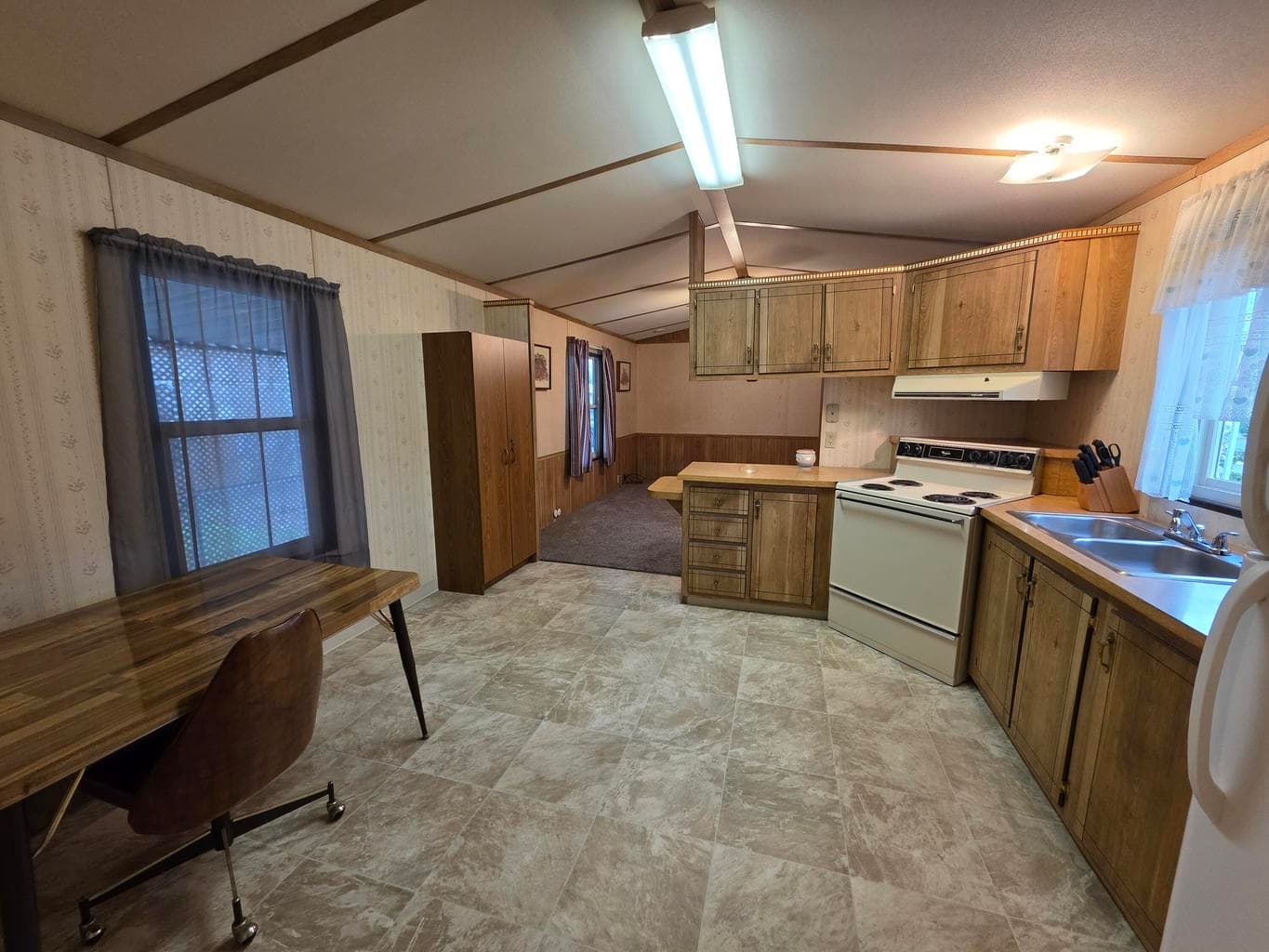 Photo of 301 Freeman 3 of 26
