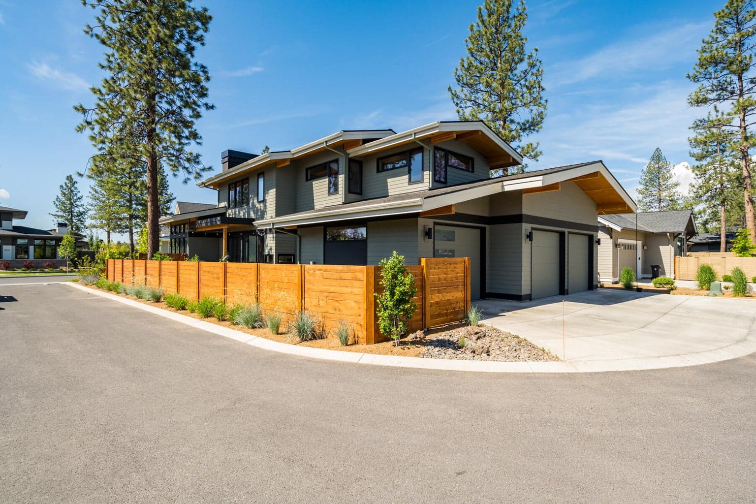Photo of 3112 NW Blodgett Way 21 of 52