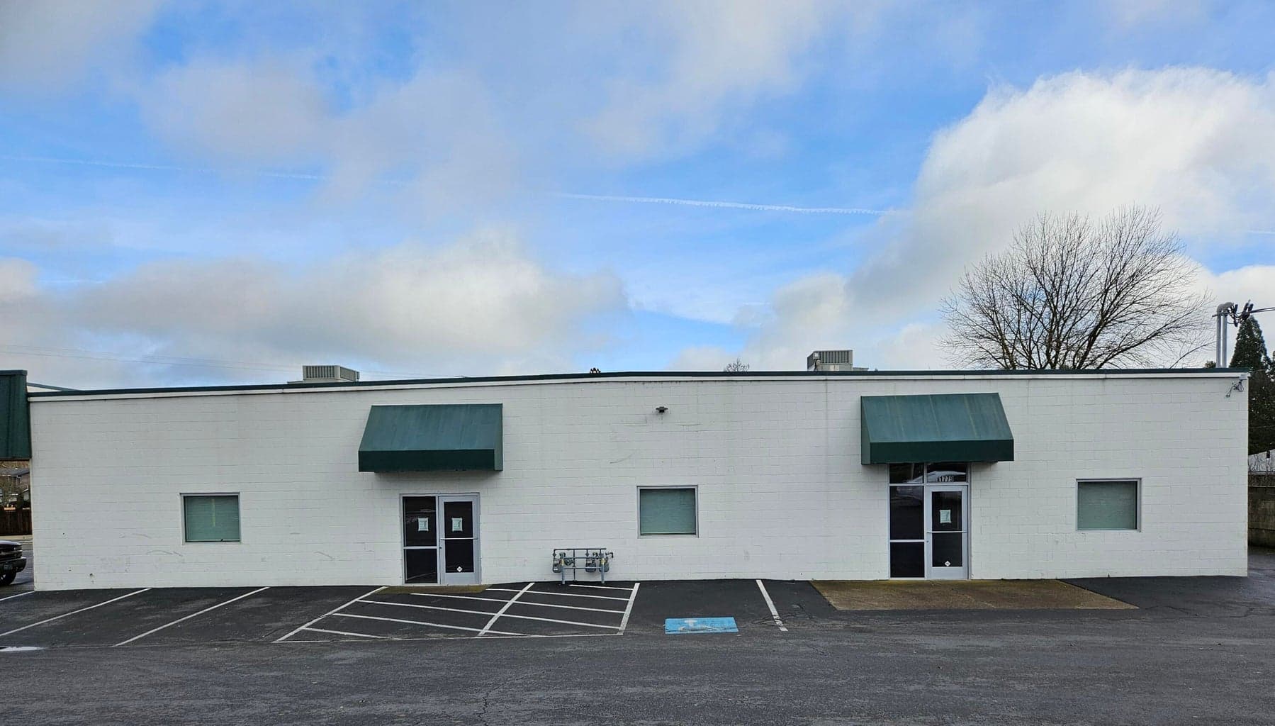 1775 10th, Central Point, 97502