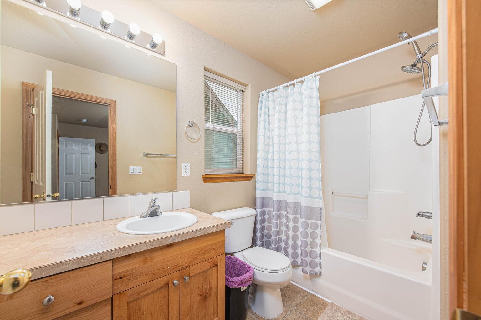 Photo of 2881 SW Indian Circle 16 of 25
