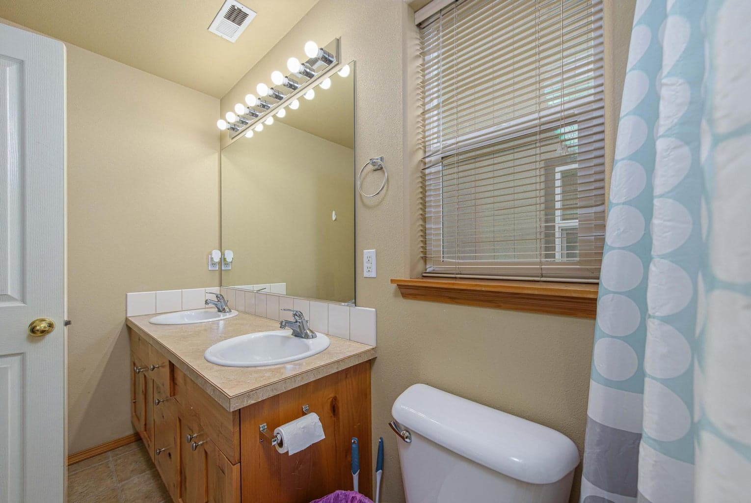 Photo of 2881 SW Indian Circle 17 of 25