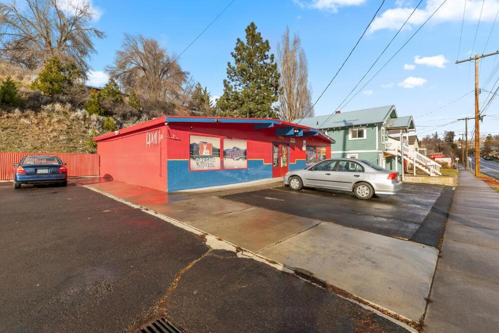 Photo of 1414 Oregon 2 of 20