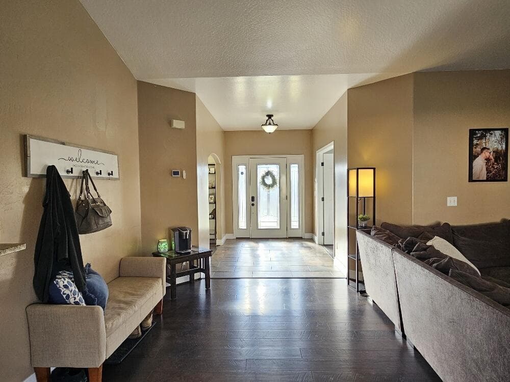 Photo of 6405 Ventura 4 of 45