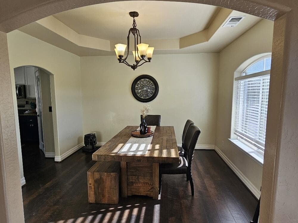 Photo of 6405 Ventura 5 of 45