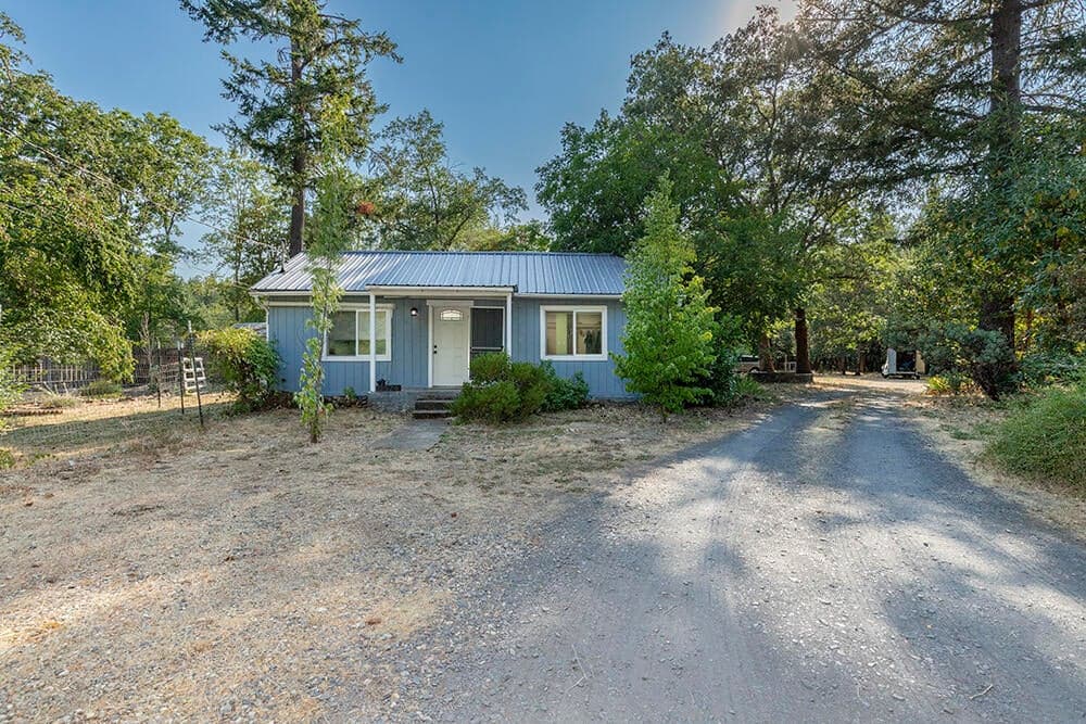 Photo of 2524 Rockydale 3 of 22
