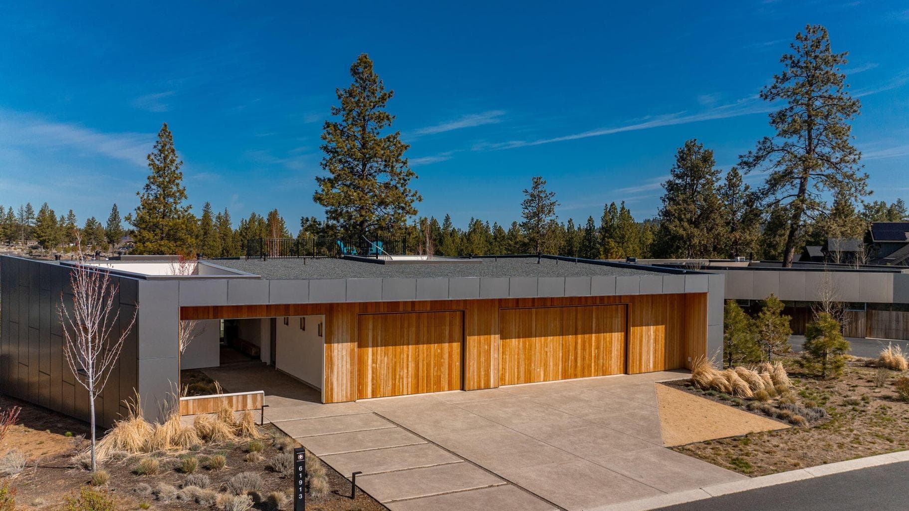 Photo of 61913 Hosmer Lake 4 of 47