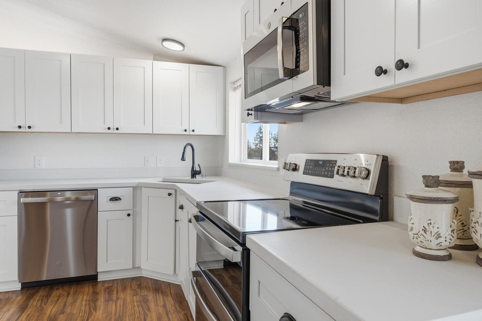 Photo of 3250 NW Ice Avenue 9 of 62