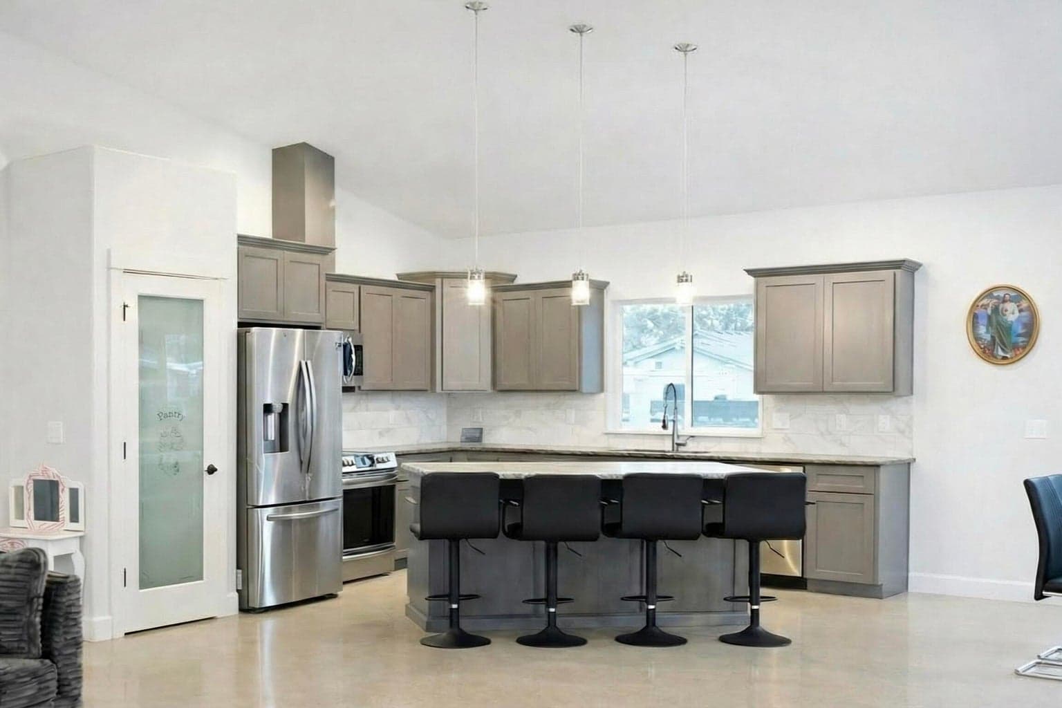 Photo of 594 Gregory 5 of 21