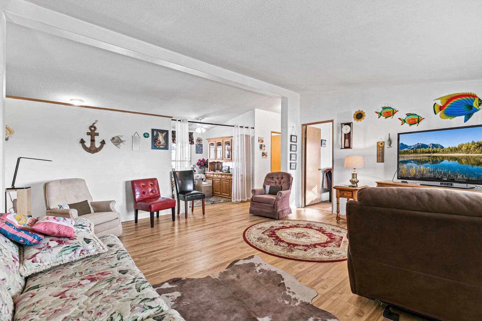 Living/Great Room looking from front entry