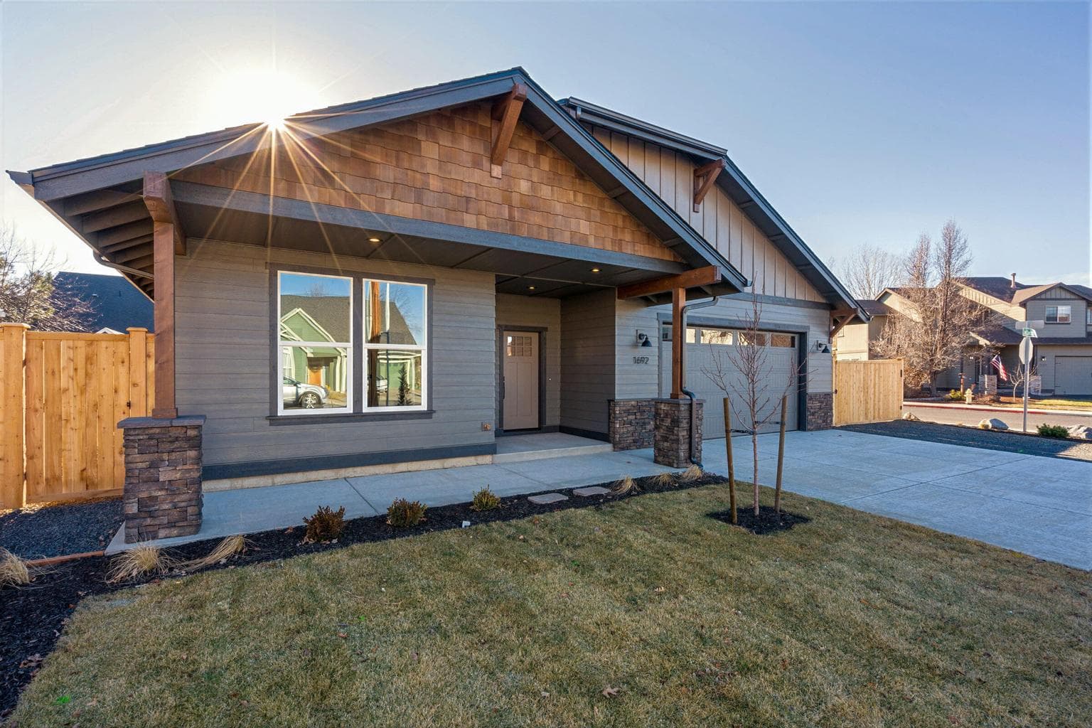Photo of 1692 Larch 1 of 47