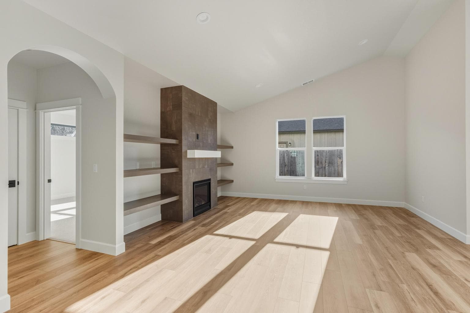 Photo of 1692 Larch 5 of 47