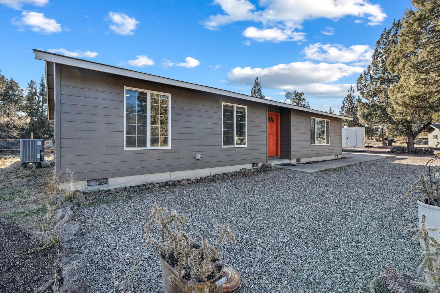 Photo of 5800 66th 4 of 40