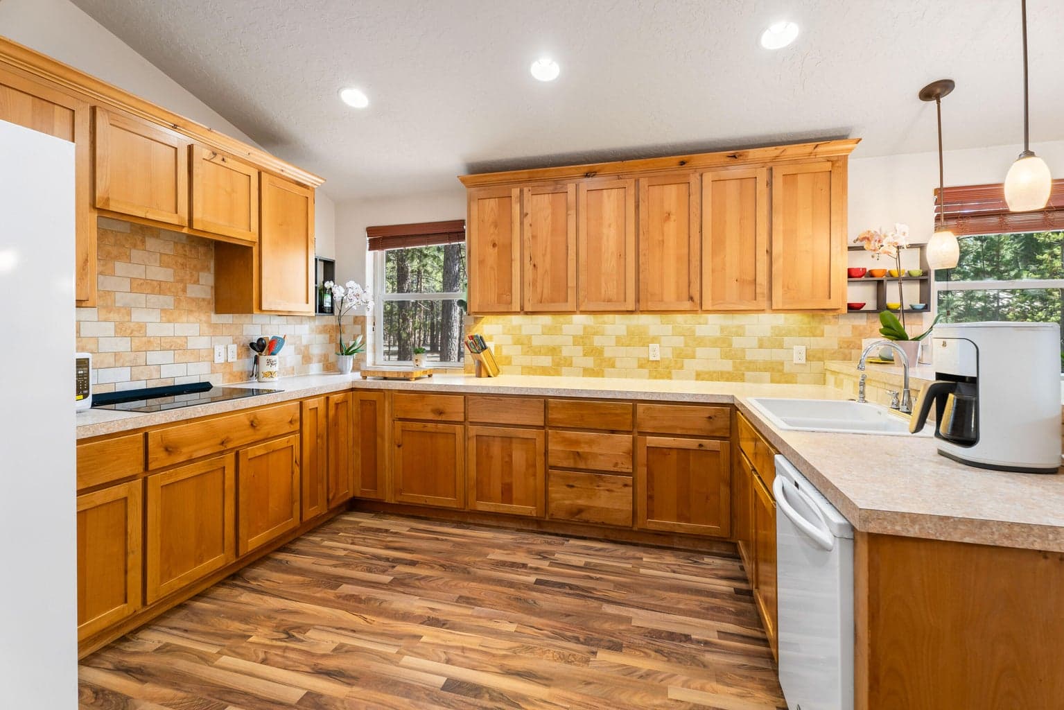 Photo of 2706 Alacano Drive 14 of 37