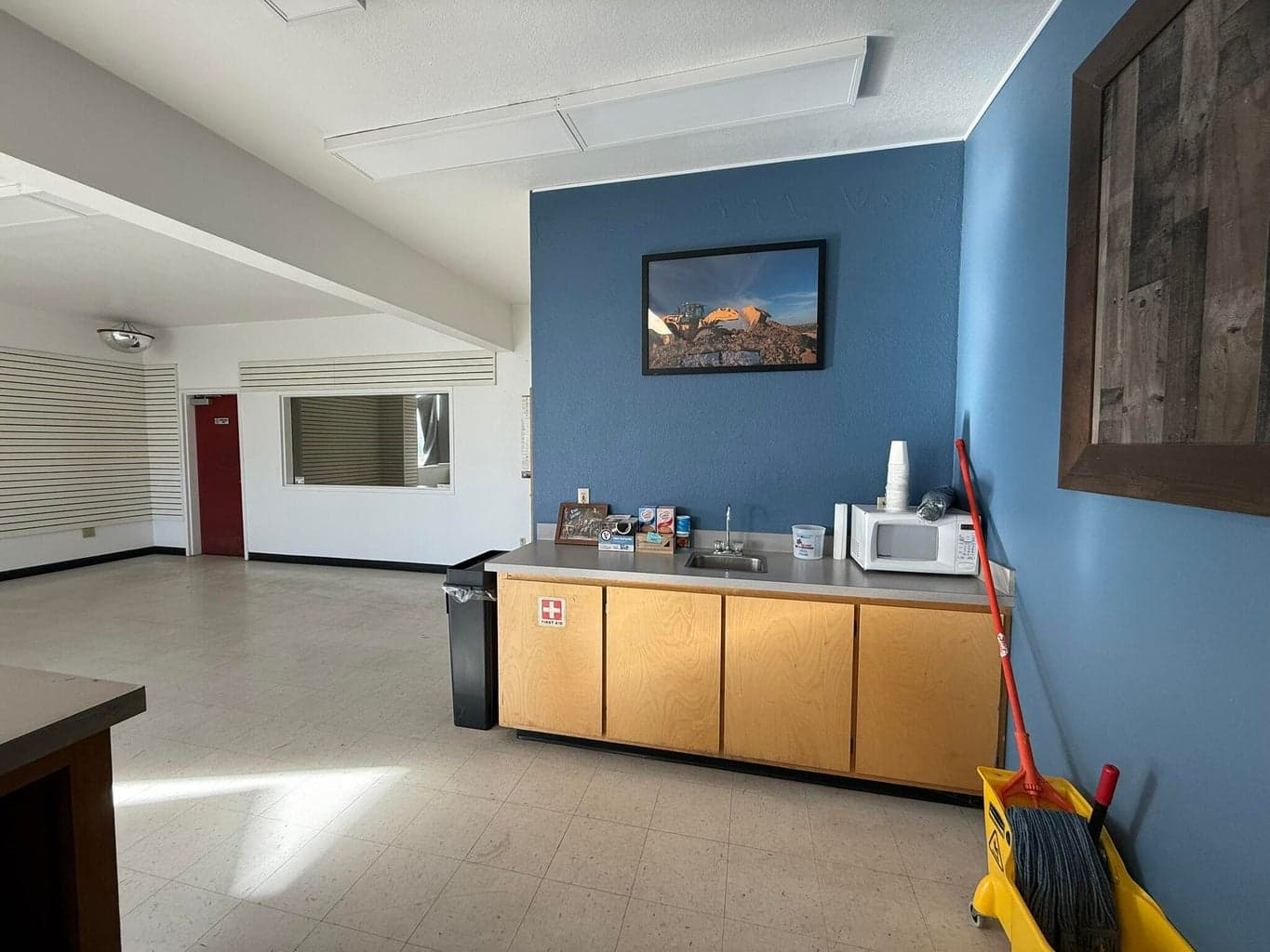 Photo of 3344 Washburn 4 of 20