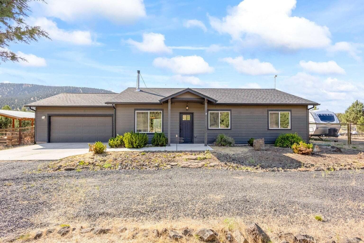 Photo of 16335 Antelope Creek 1 of 39