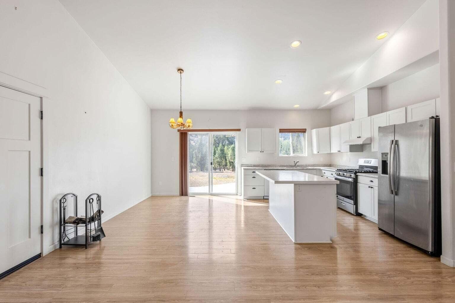 Photo of 16335 Antelope Creek 4 of 39