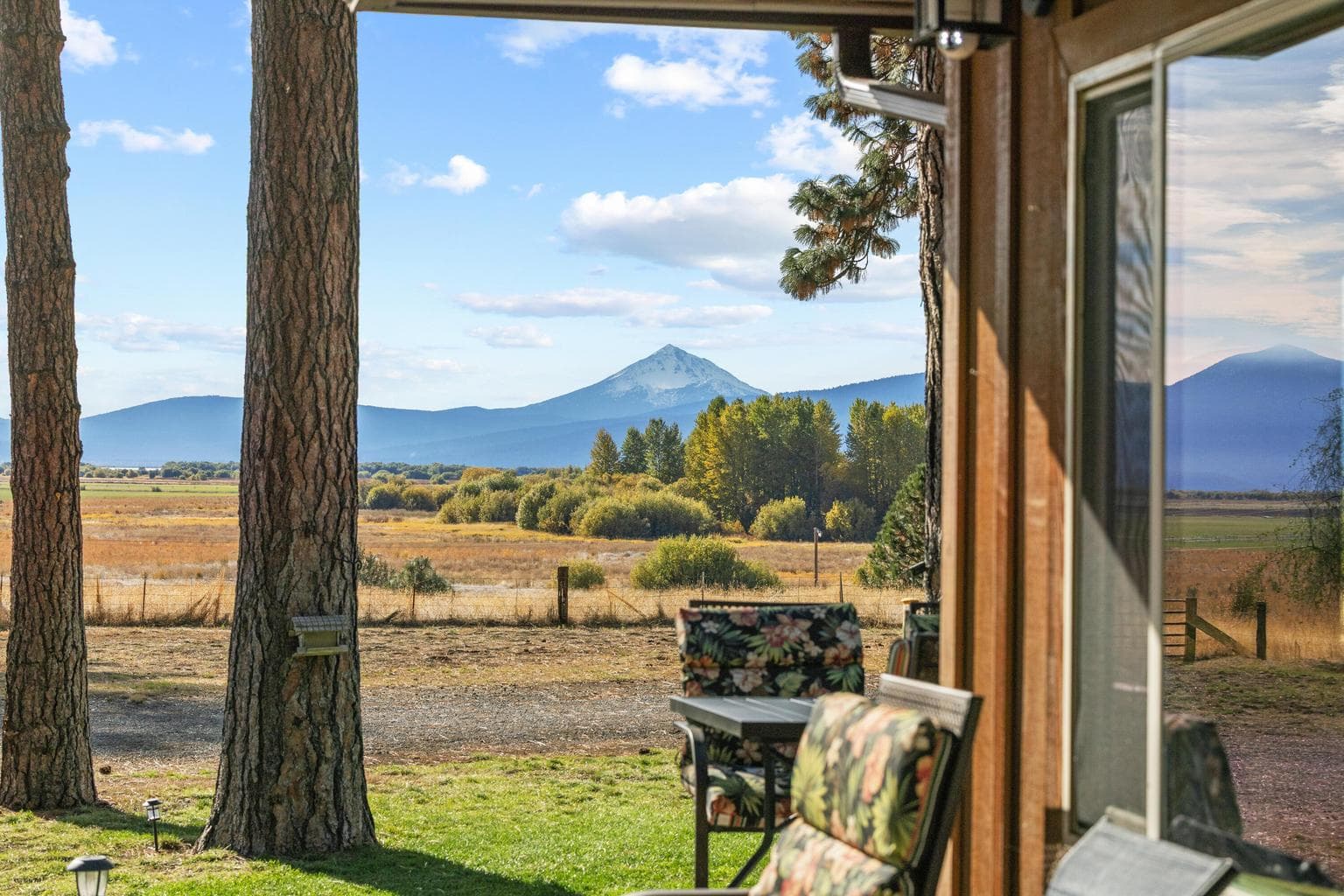 Photo of 32486 Modoc Point 5 of 133