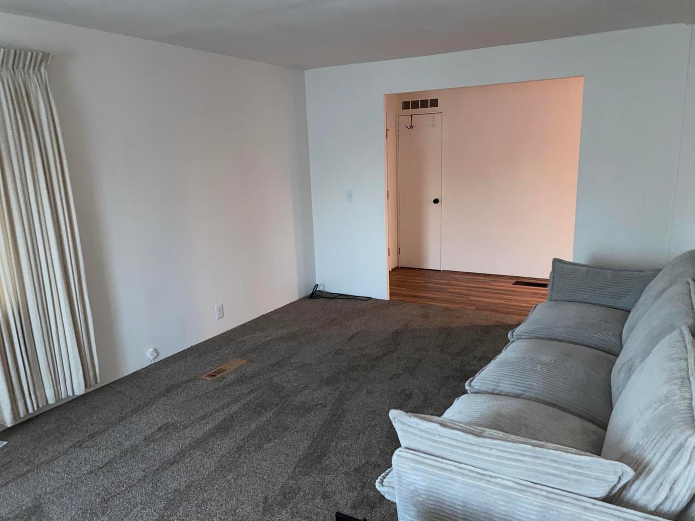 Photo of 1055 5th 4 of 30