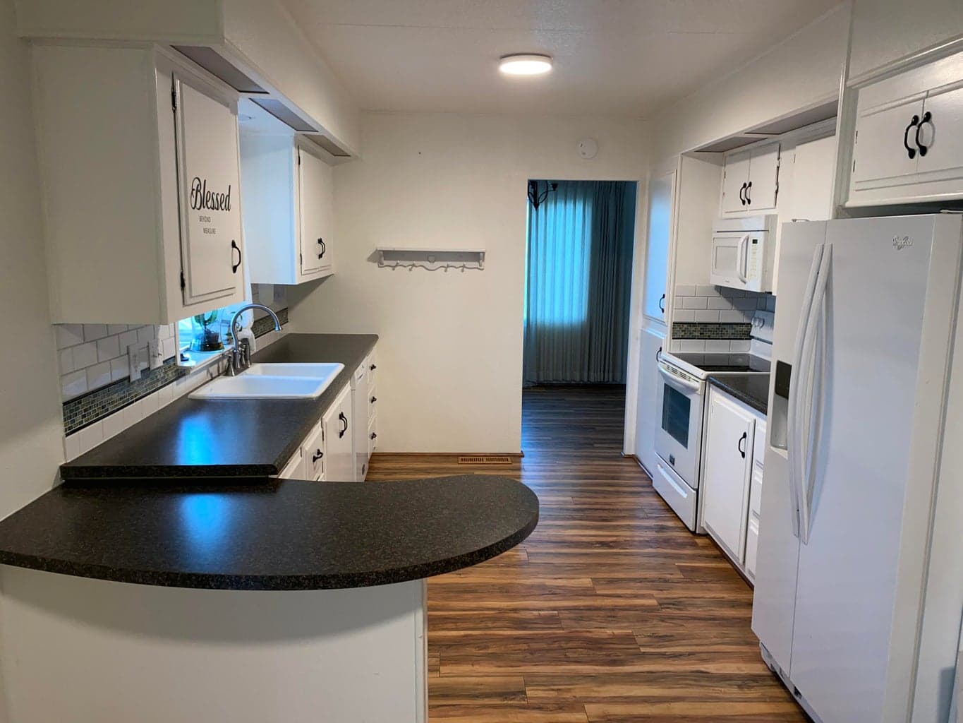Photo of 1055 5th 5 of 30