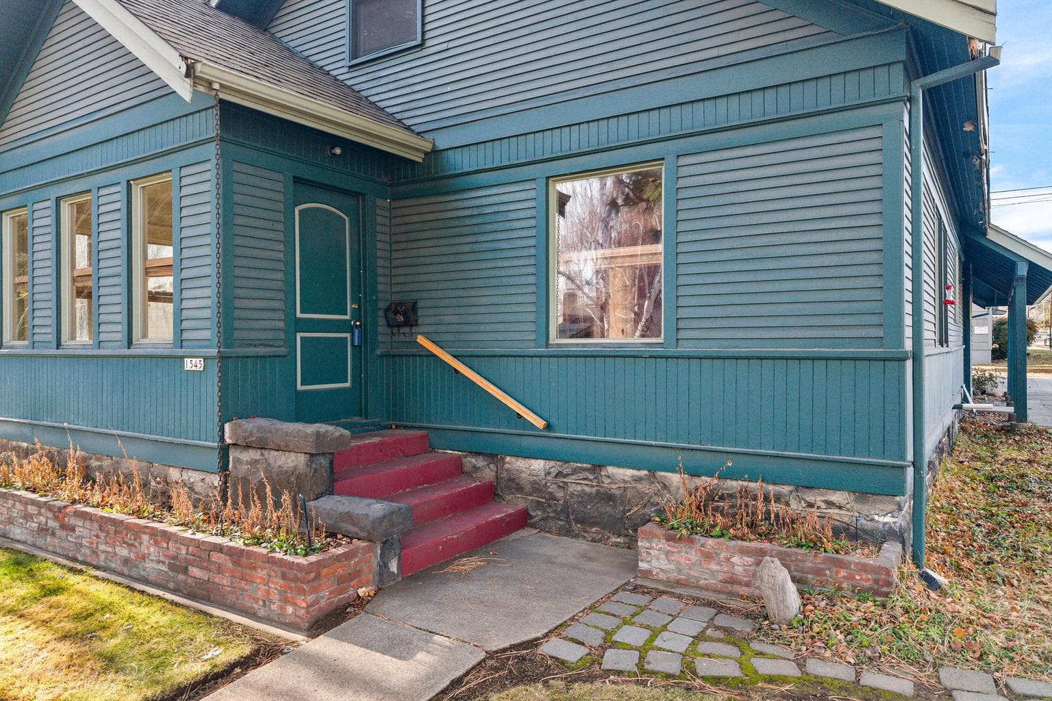 Photo of 1545 3rd 2 of 44