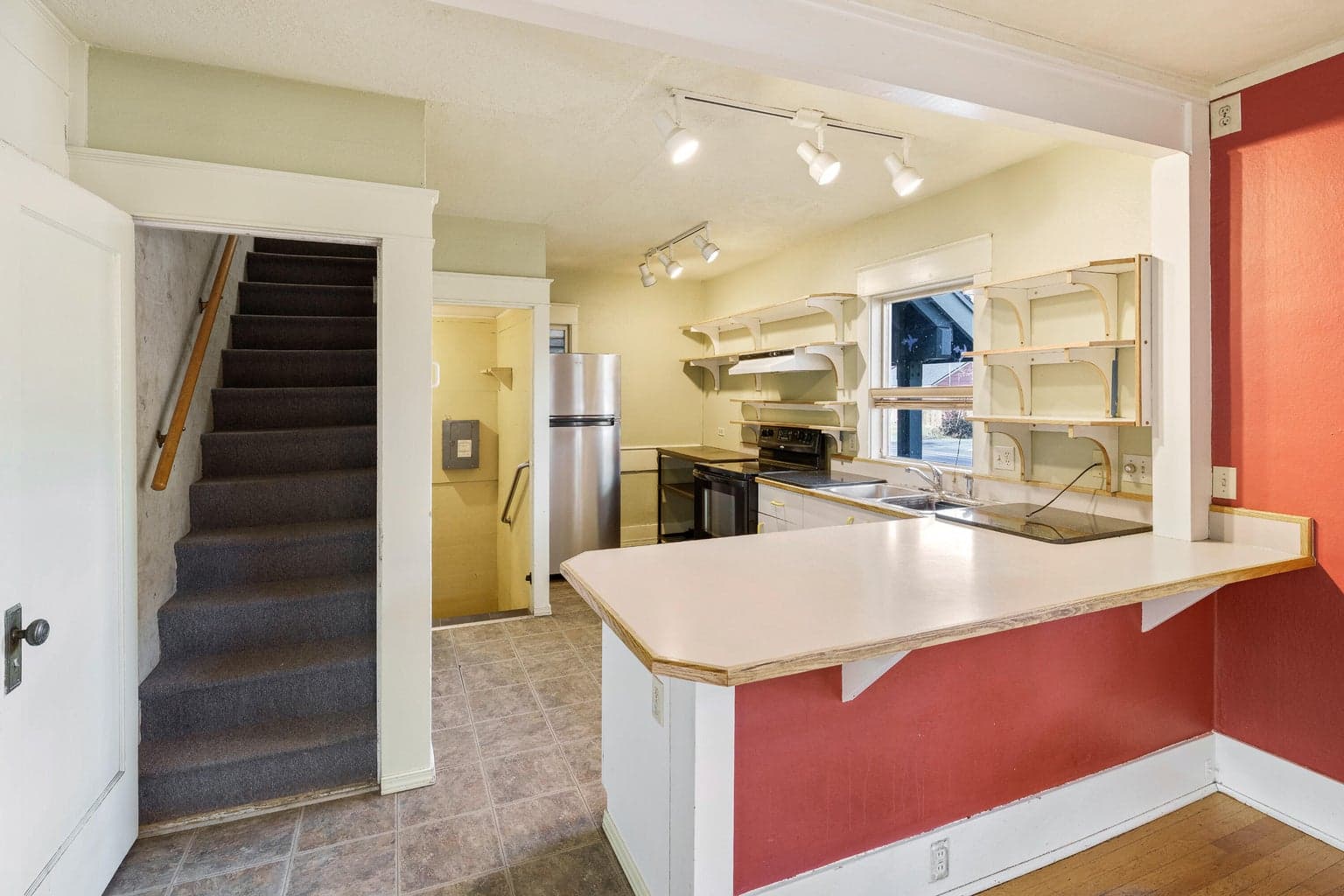 Photo of 1545 NW 3rd Street 8 of 44