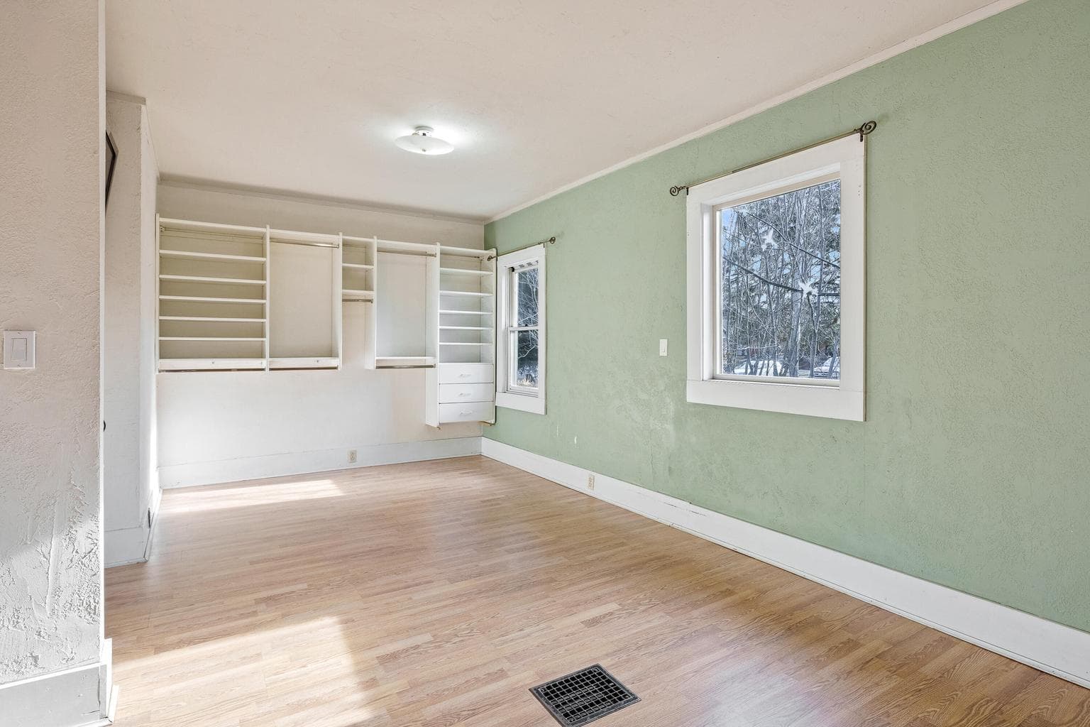 Photo of 1545 NW 3rd Street 12 of 44