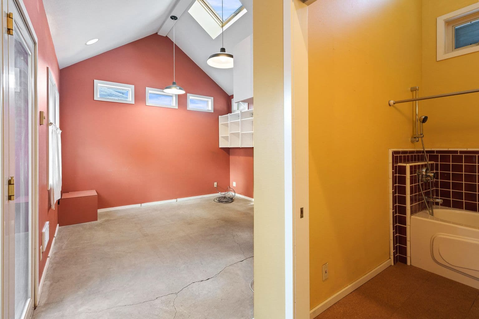 Photo of 1545 NW 3rd Street 16 of 44