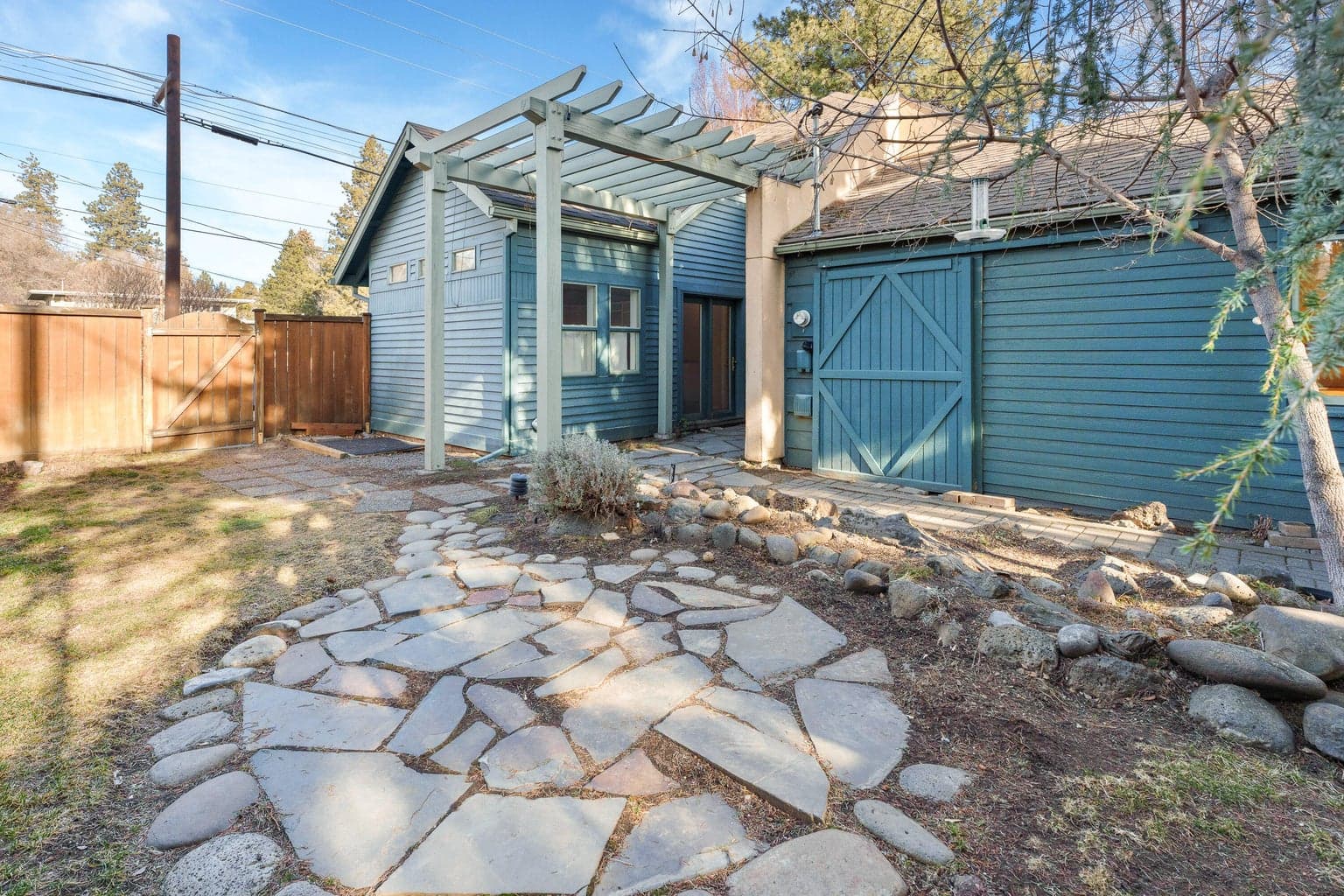 Photo of 1545 NW 3rd Street 22 of 44