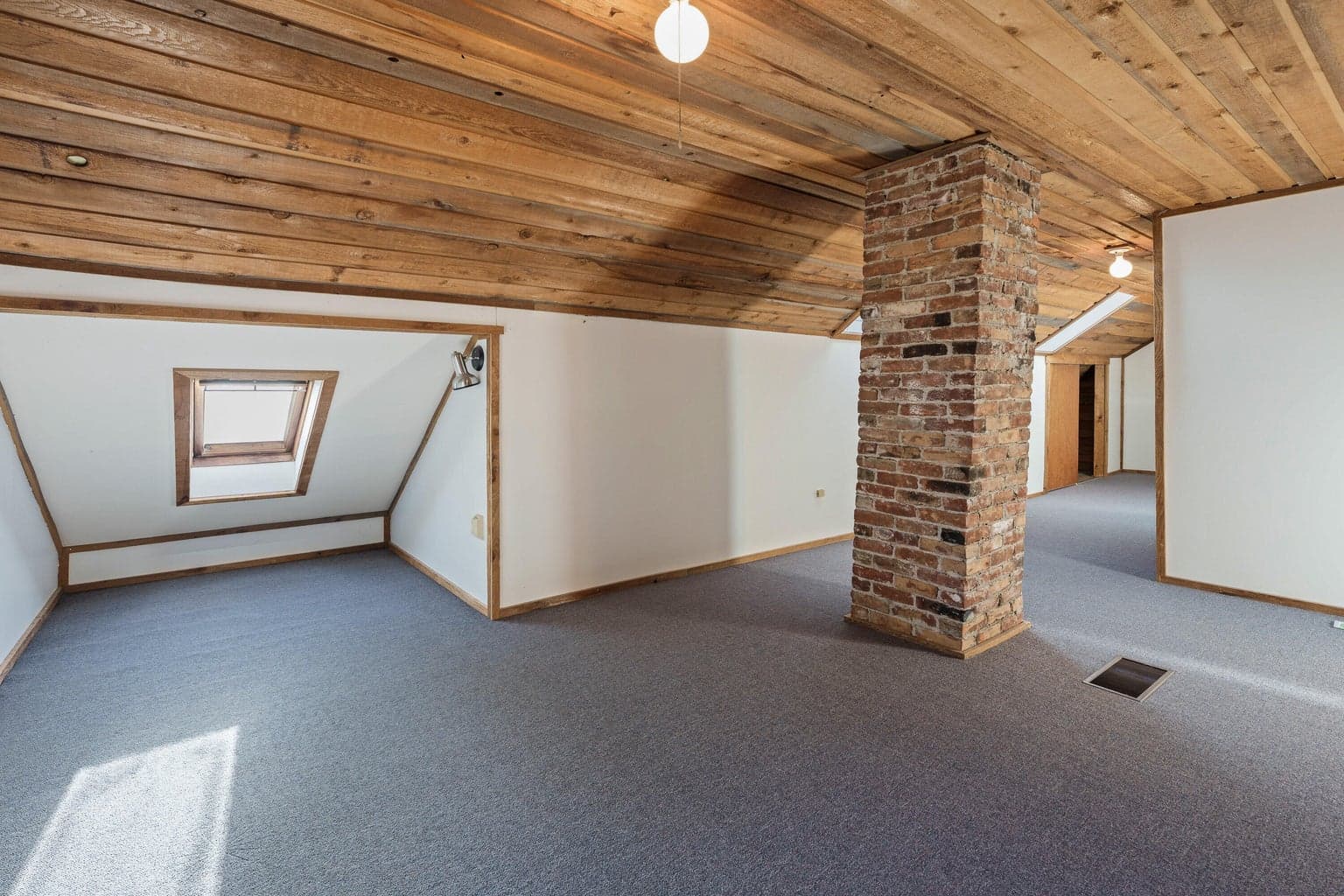 Photo of 1545 NW 3rd Street 41 of 44