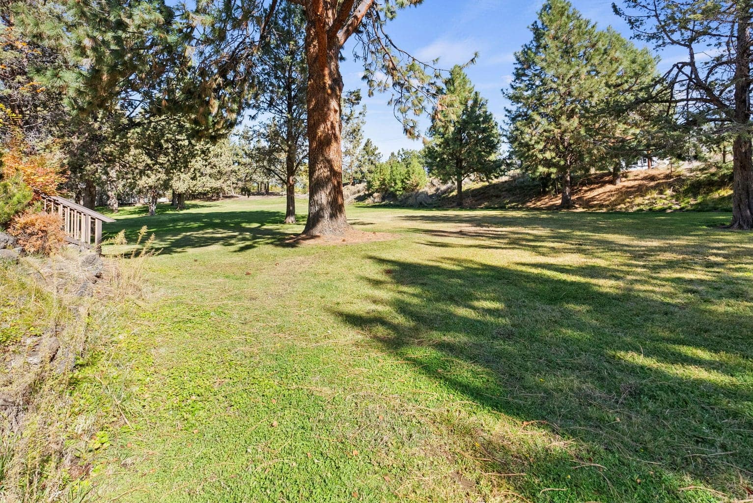 Photo of 61450 Little John Lane 23 of 32