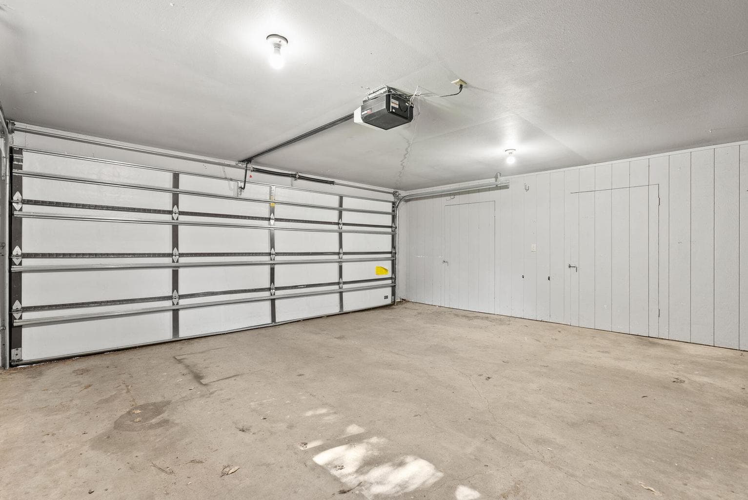 Photo of 61450 Little John Lane 22 of 32