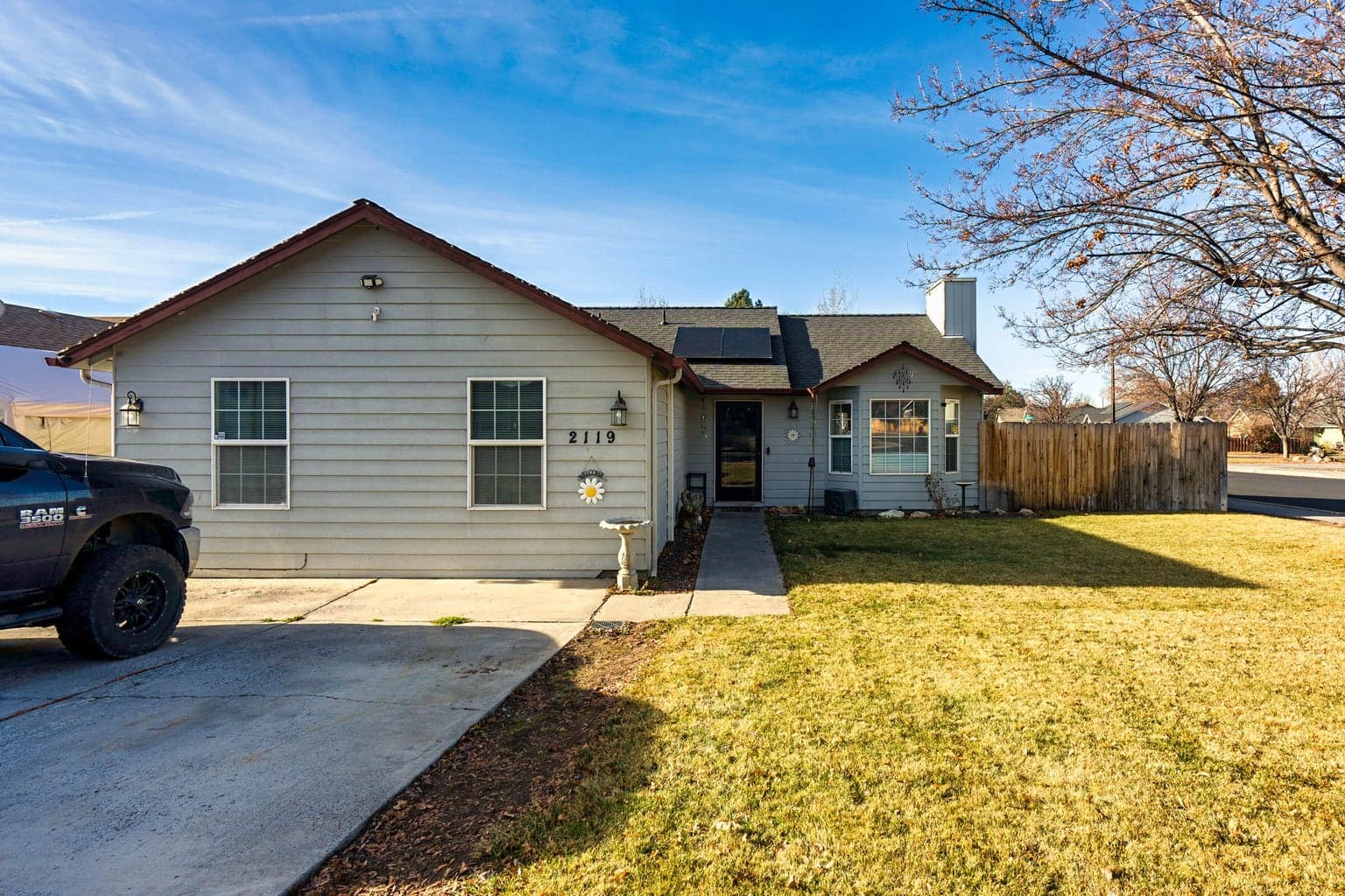 Photo of 2119 29th 3 of 53