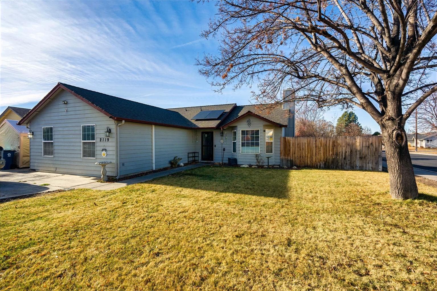 Photo of 2119 29th 1 of 53