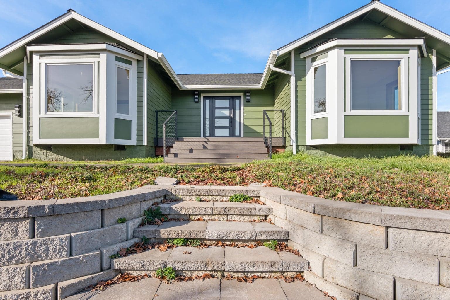 Photo of 383 Ridgecrest 2 of 47