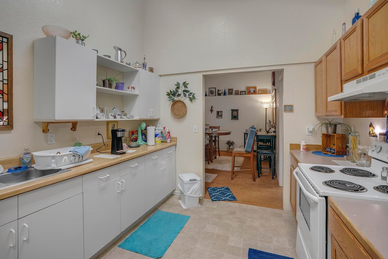 Photo of 1505 NW Harwood Street 9 of 16