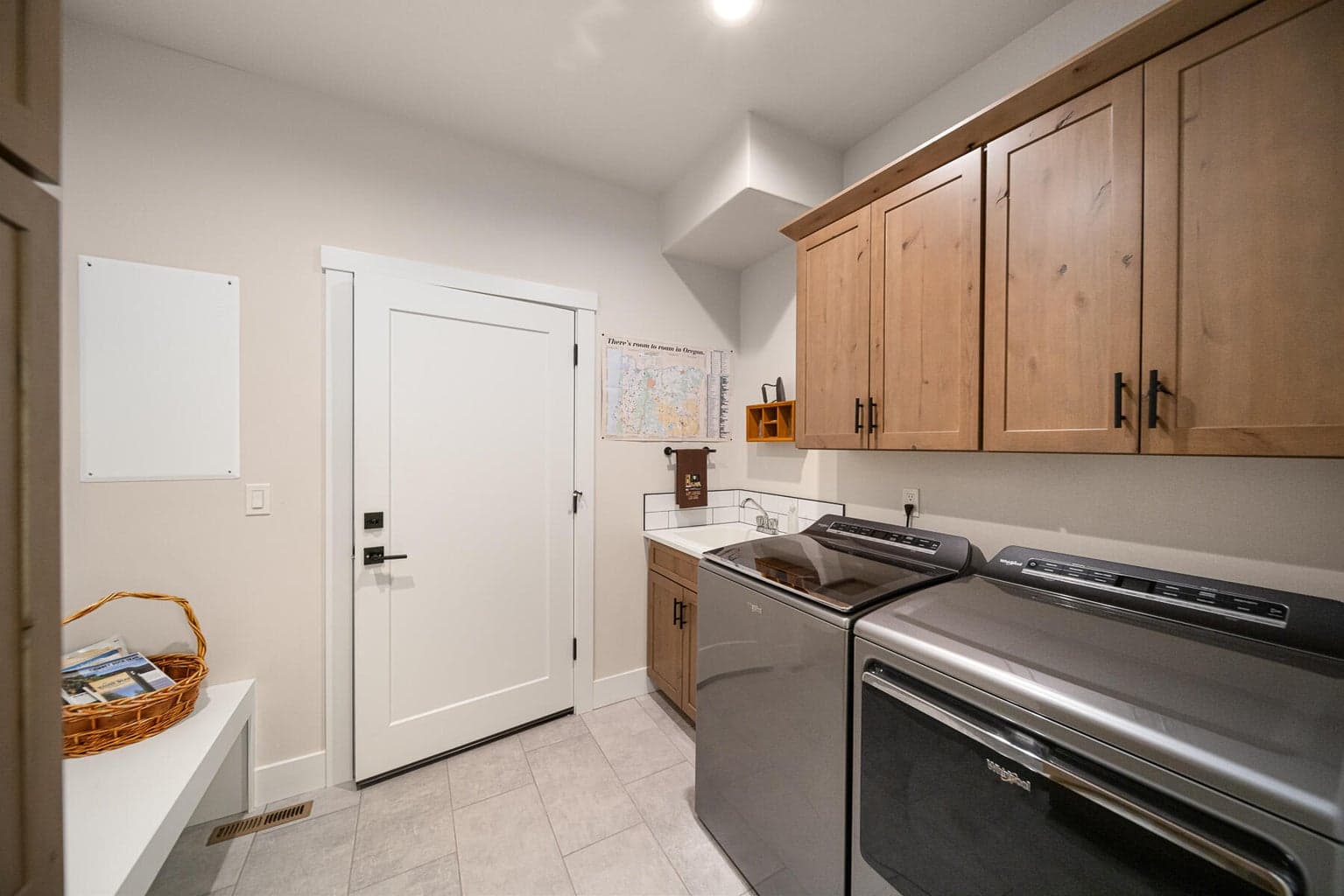 Photo of 465 SE Sumner Drive 23 of 26