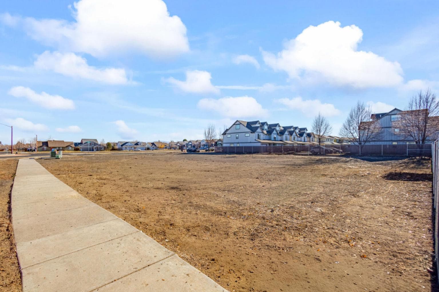 Photo of 30 NW Elm Avenue 11 of 11
