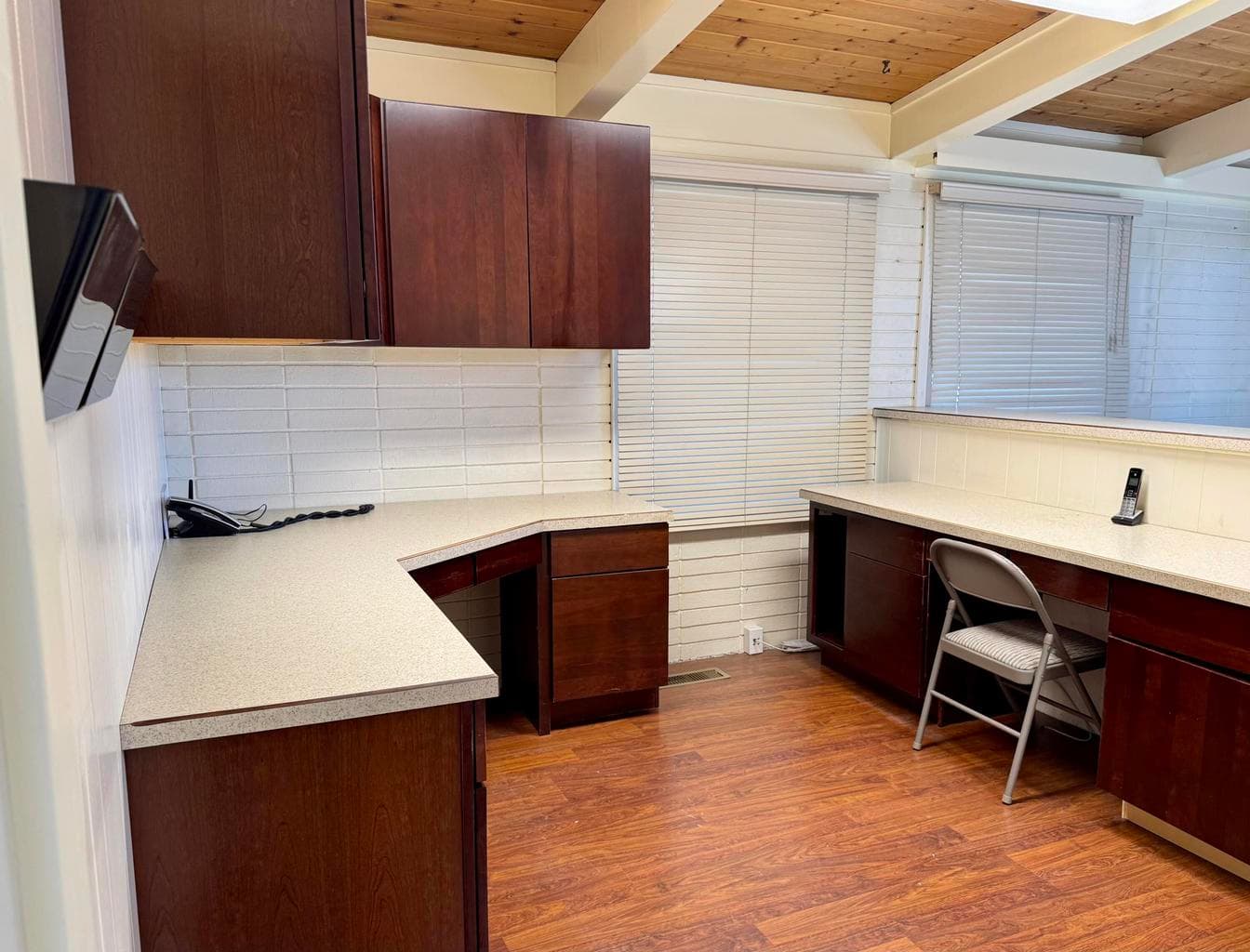 Photo of 5230 6th 3 of 28