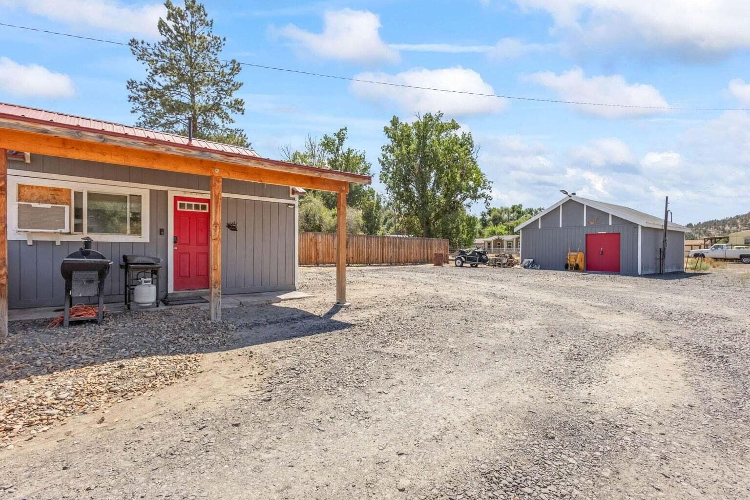 Photo of 2180 Melrose 3 of 38