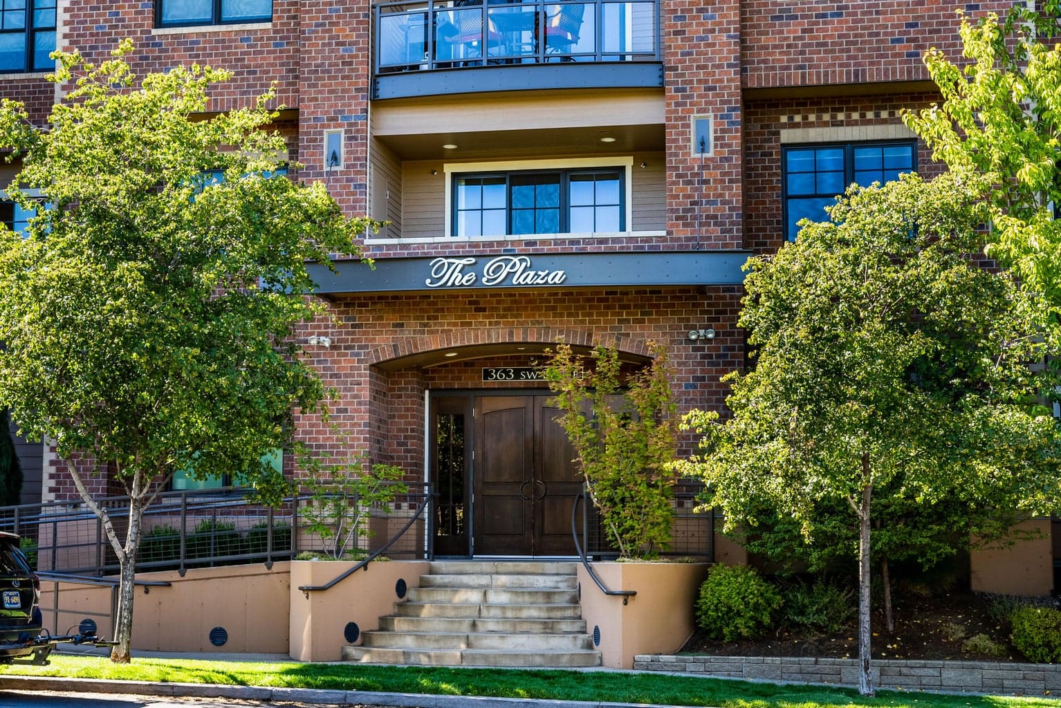 Photo of 363 Bluff 2 of 38