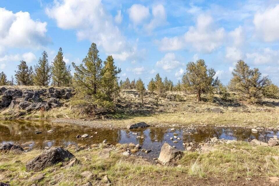 Photo of 2158 SE Blue Skies Lane 37 of 44