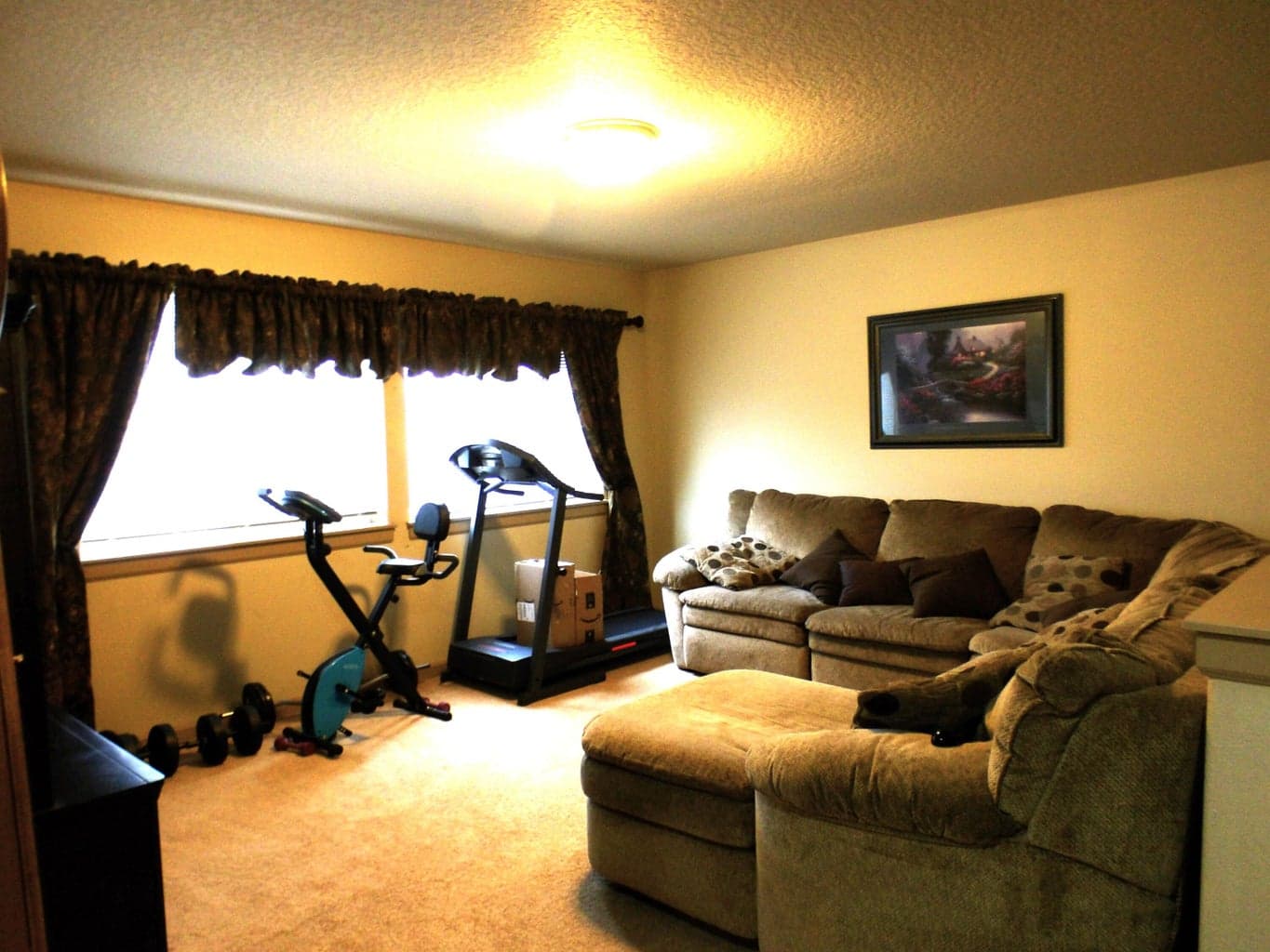 Oversized den
