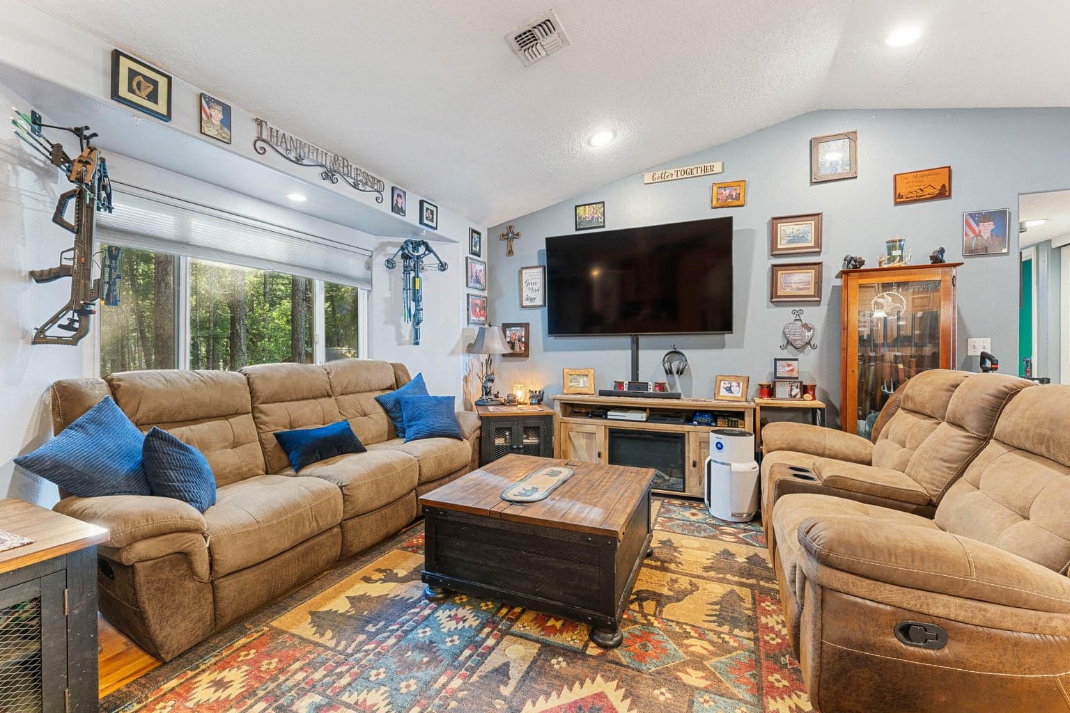 Photo of 1492 Crooks Creek 4 of 38